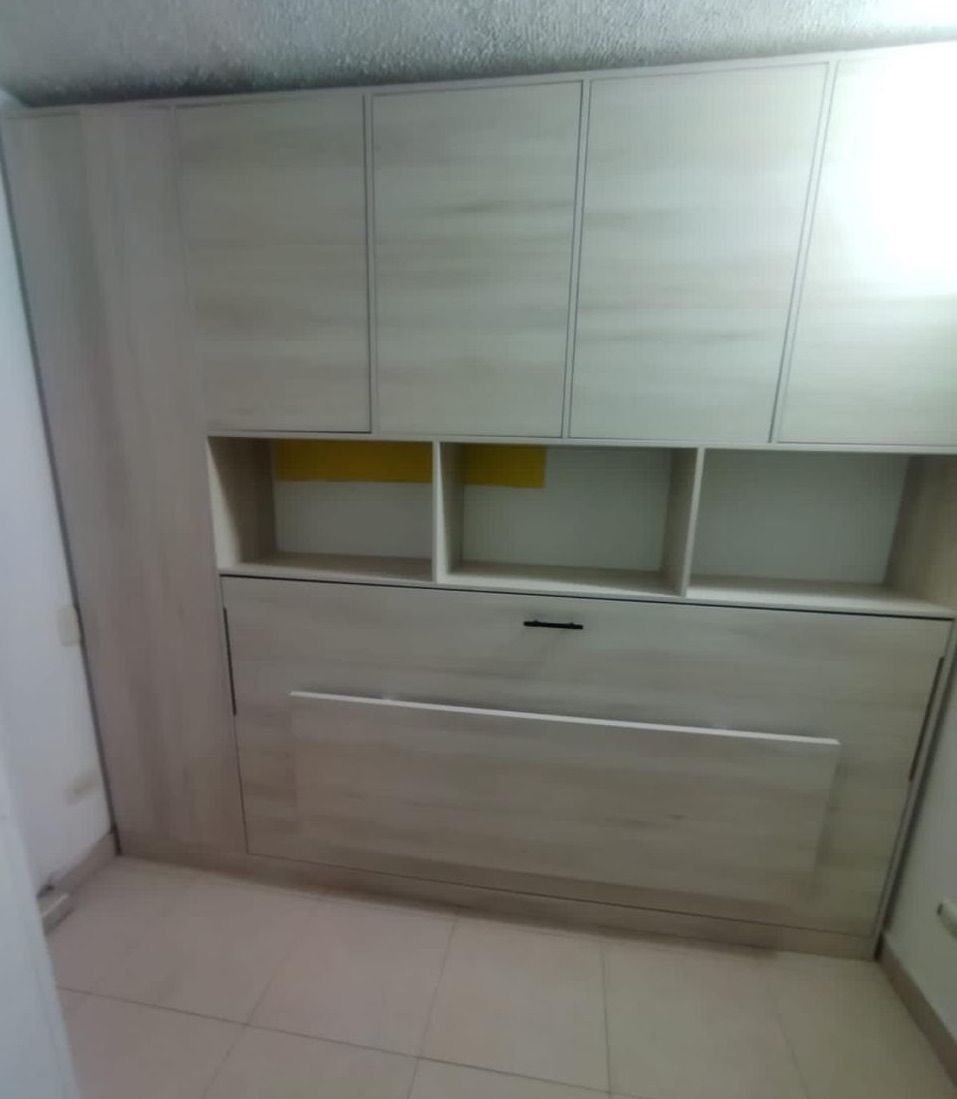 Cama Abatible Gabinete y Escrorio Cer
